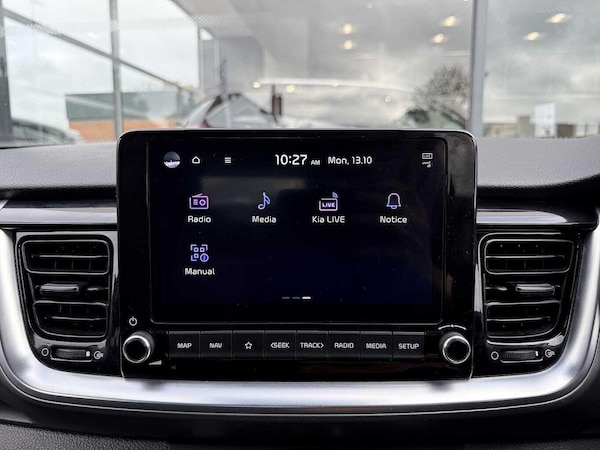 Used Kia Stonic 2021 for sale - 76270463: Photo 37