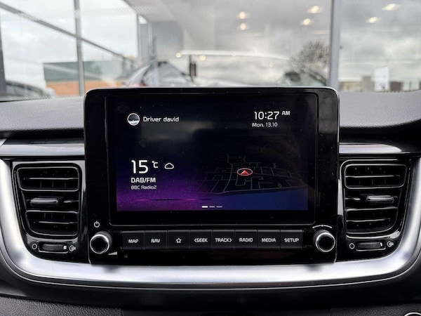 Used Kia Stonic 2021 for sale - 76270463: Photo 39