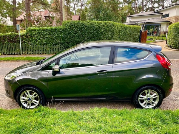 Used Ford Fiesta 2016 for sale - 76210301: Photo 4