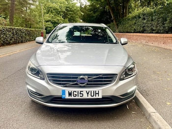 Used Volvo V60 2015 for sale - 75527395: Photo