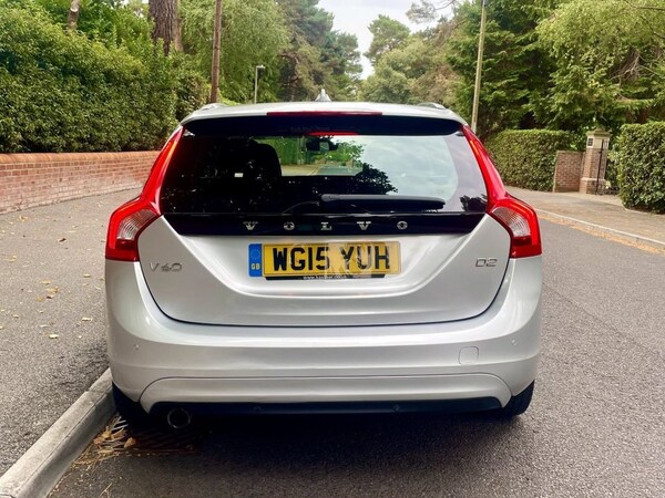 Used Volvo V60 2015 for sale - 75527395: Photo 5