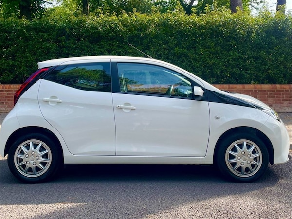 Used Toyota AYGO 2018 for sale - 75642037: Photo 1