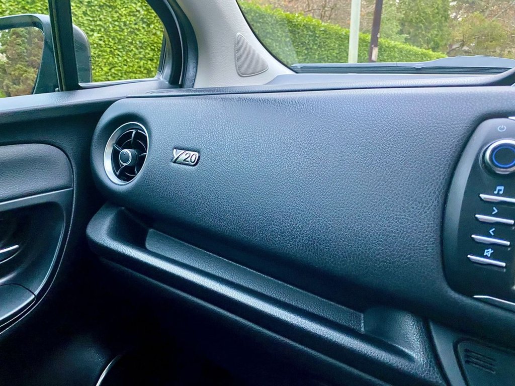 Used Toyota Yaris 2019 for sale - 76686292: Photo 14