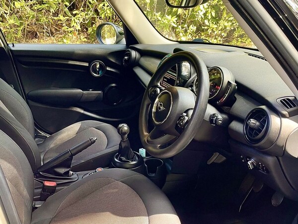 Used MINI Hatch 2018 for sale - 75653880: Photo 8