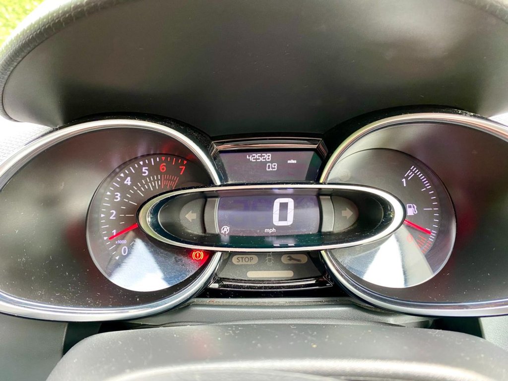 Used Renault Clio 2018 for sale - 77905274: Photo 10