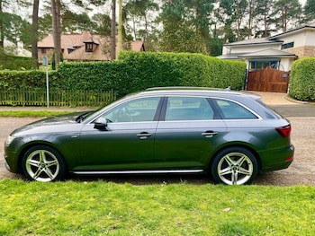 Used Audi A4 2017 for sale - 77905341: Photo