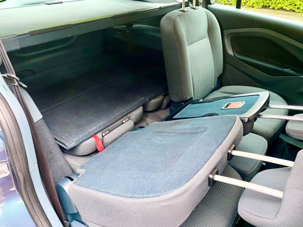 Used Ford Grand C-Max 2013 for sale - 77408319: Photo 17