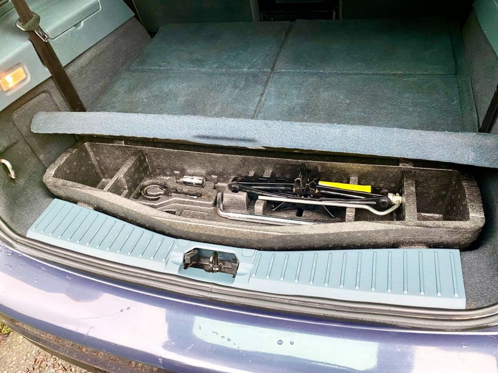 Used Ford Grand C-Max 2013 for sale - 77408319: Photo 20