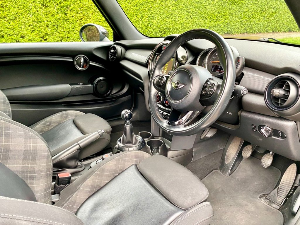 Used MINI Convertible 2017 for sale - 77821465: Photo 14