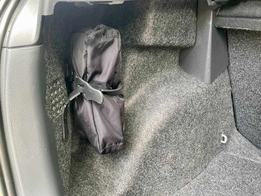 Used Volkswagen Polo 2006 for sale - 77792081: Photo 18