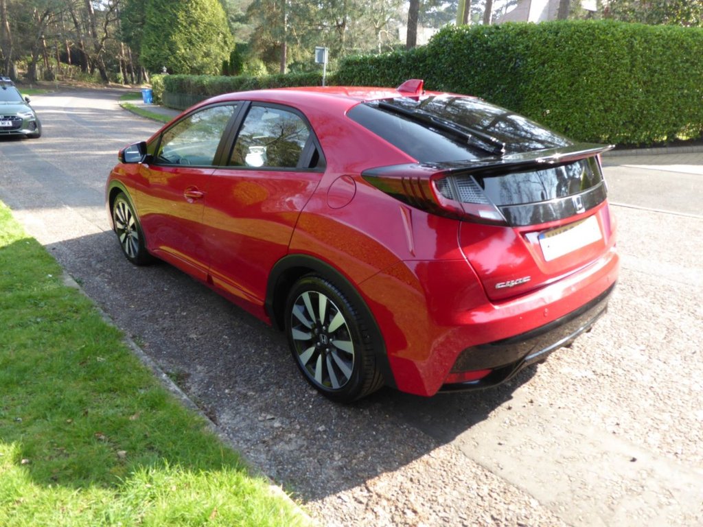 Used Honda Civic 2016 for sale - 77967565: Photo 6