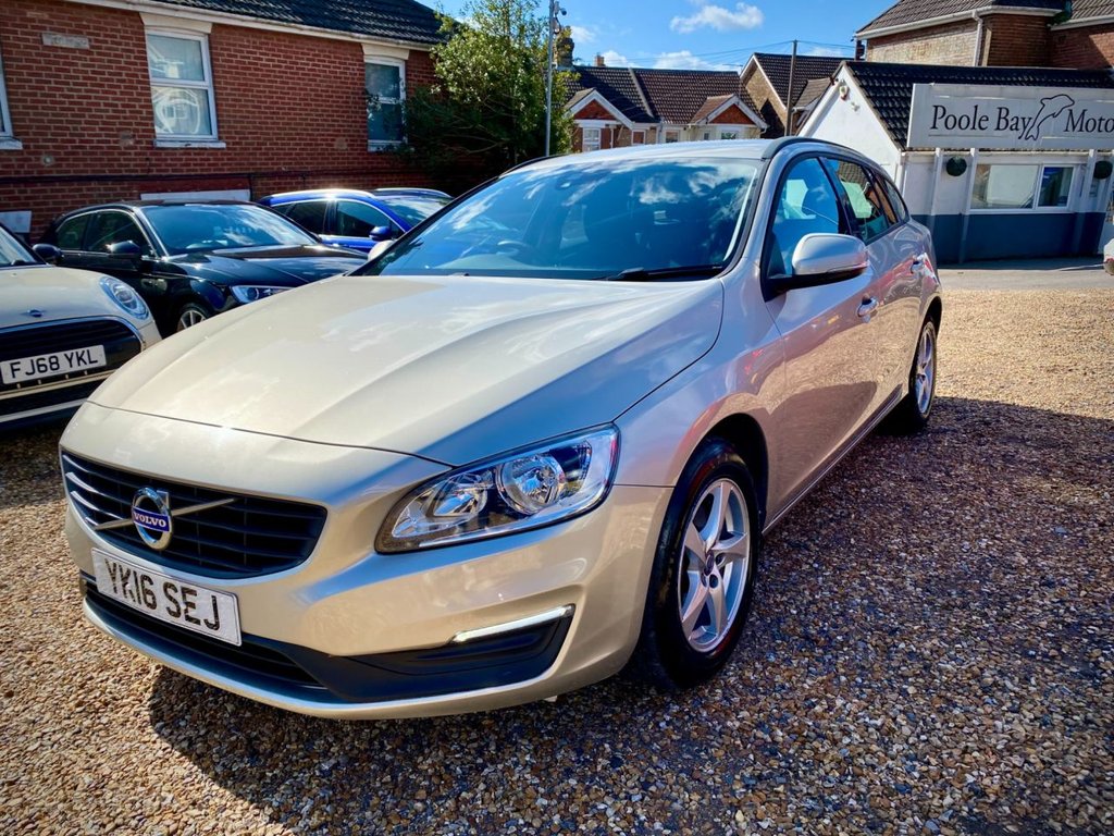 Used Volvo V60 2016 for sale - 77891208: Photo 2