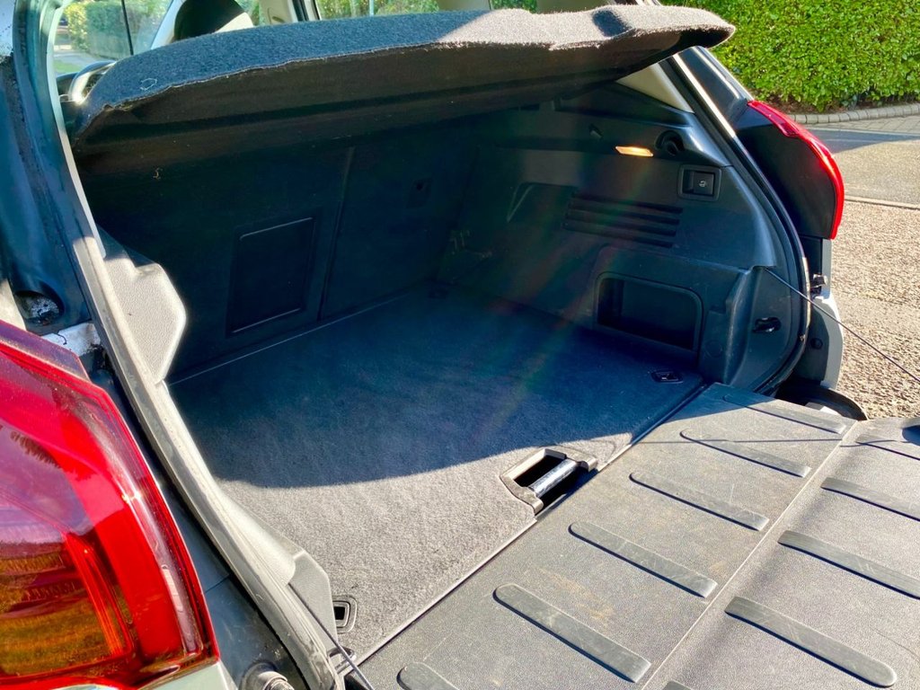 Used Peugeot 3008 2016 for sale - 77642594: Photo 15