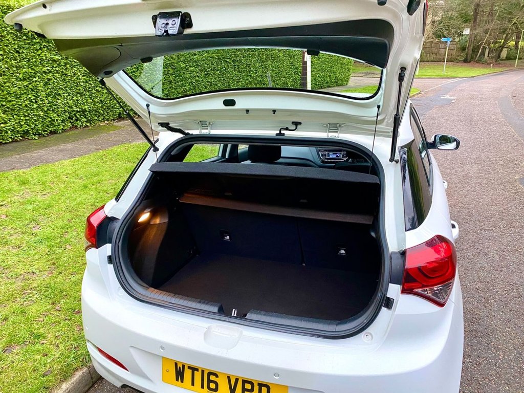 Used Hyundai i20 2016 for sale - 77369754: Photo 16