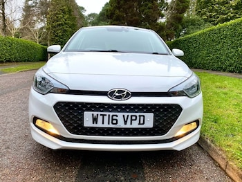 Used Hyundai i20 2016 for sale - 77369754: Photo