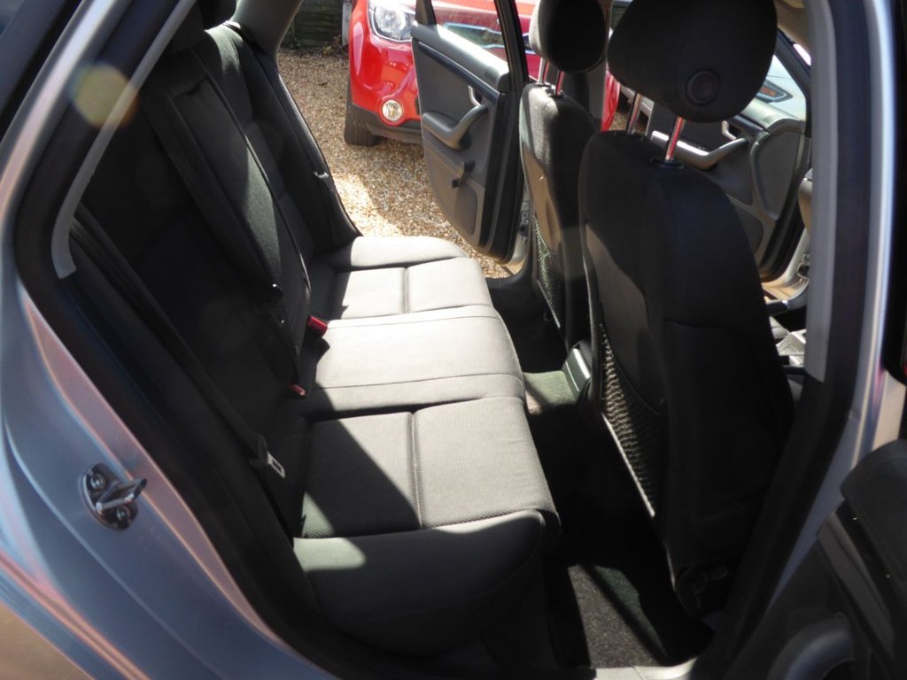 Used Audi A4 2002 for sale - 76173181: Photo 8
