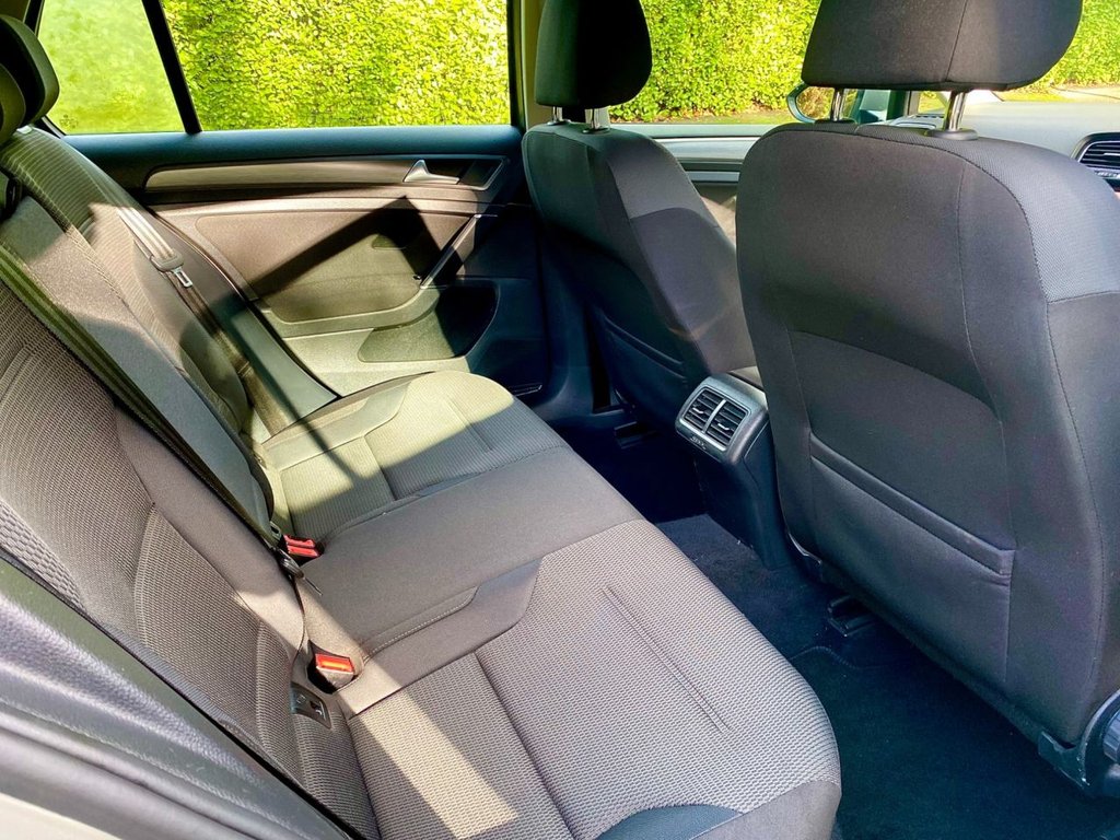 Used Volkswagen Golf 2017 for sale - 76496774: Photo 14