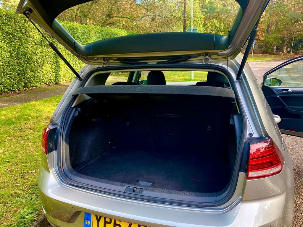 Used Volkswagen Golf 2017 for sale - 76496774: Photo 15