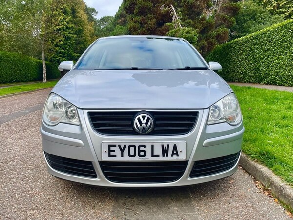 Used Volkswagen Polo 2006 for sale - 76210625: Photo 2