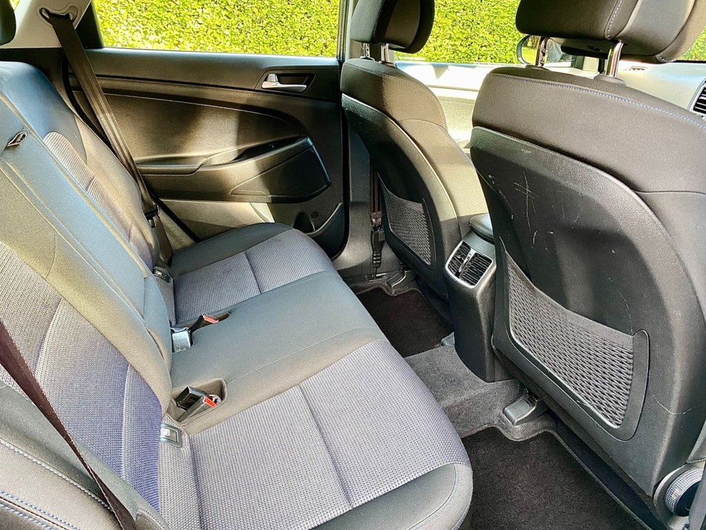 Used Hyundai TUCSON 2017 for sale - 76686300: Photo 9