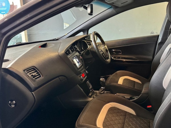 Used Kia Ceed 2017 for sale - 75764976: Photo 7