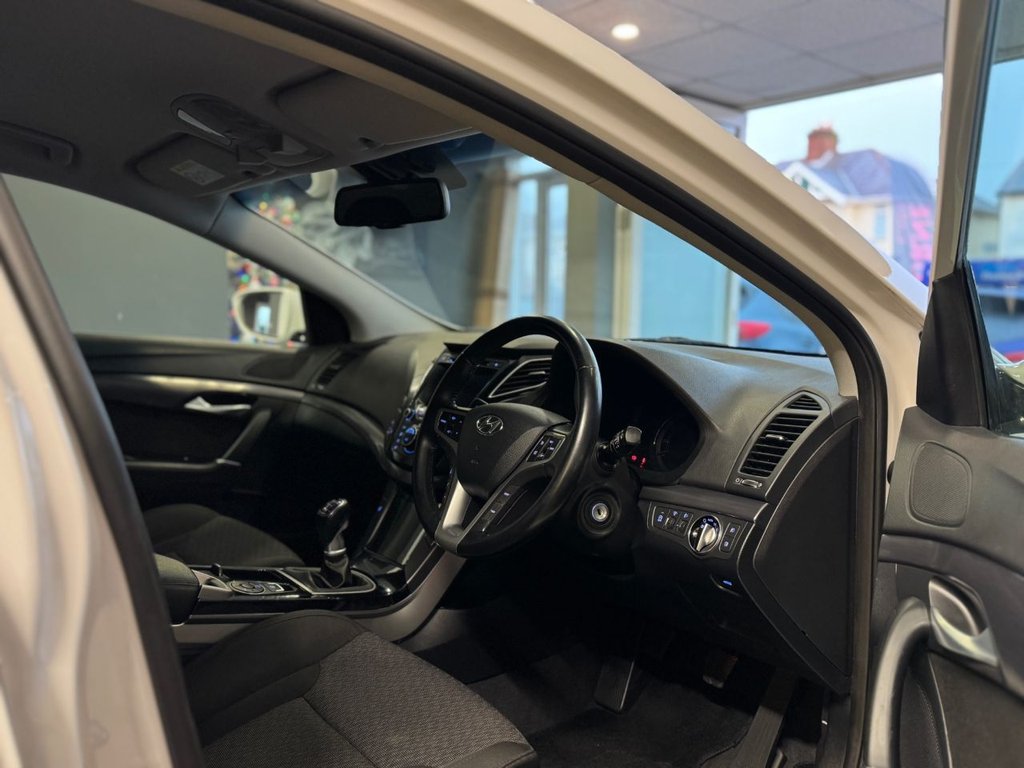 Used Hyundai i40 2015 for sale - 76950433: Photo 13