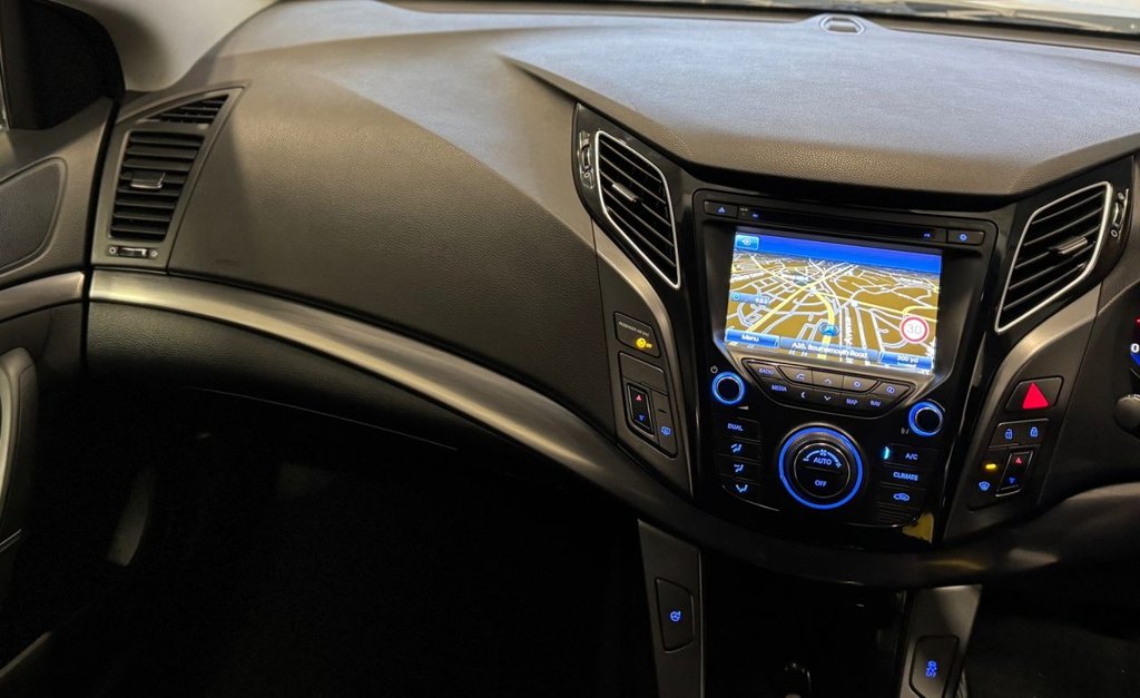 Used Hyundai i40 2015 for sale - 76950433: Photo 15