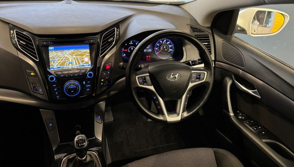 Used Hyundai i40 2015 for sale - 76950433: Photo 16