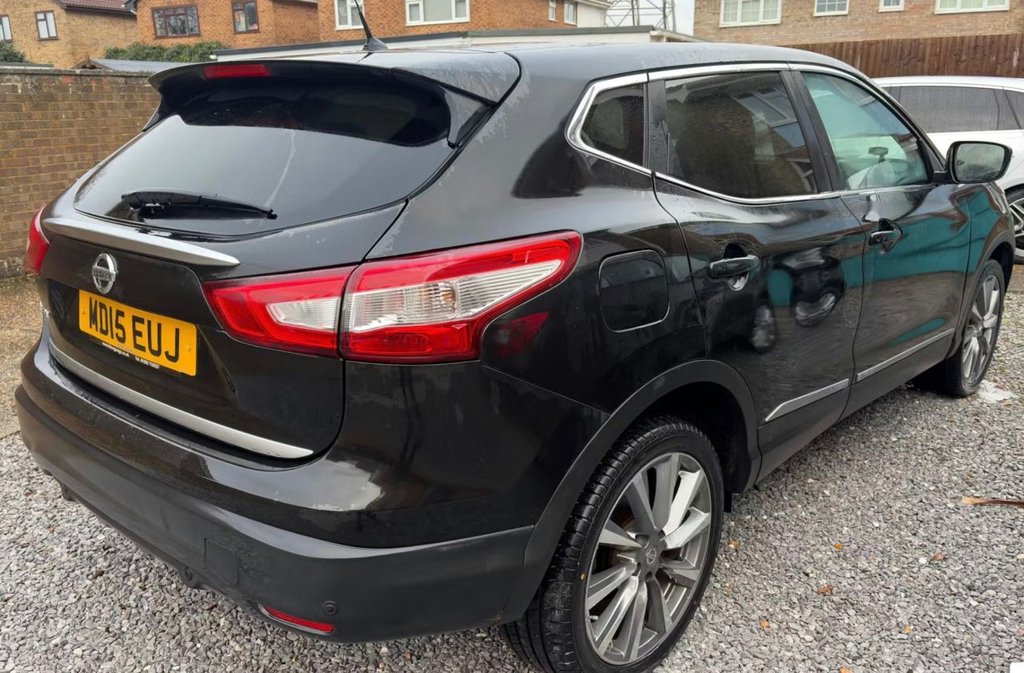 Used Nissan Qashqai 2015 for sale - 77399765: Photo 5