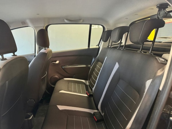 Used Dacia Sandero Stepway 2019 for sale - 75800877: Photo 10
