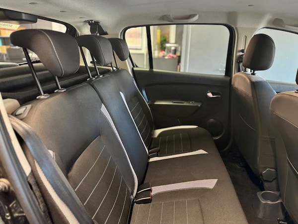 Used Dacia Sandero Stepway 2019 for sale - 75800877: Photo 12