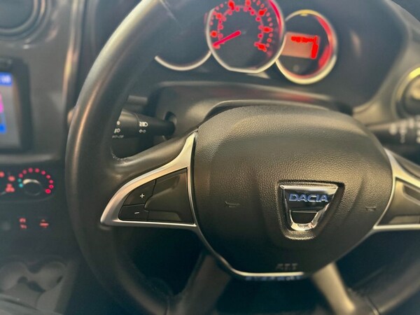 Used Dacia Sandero Stepway 2019 for sale - 75800877: Photo 19