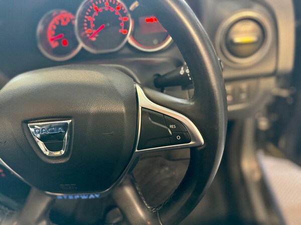 Used Dacia Sandero Stepway 2019 for sale - 75800877: Photo 20