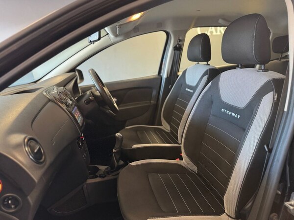 Used Dacia Sandero Stepway 2019 for sale - 75800877: Photo 8