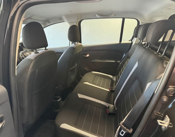 Used Dacia Sandero Stepway 2019 for sale - 75800877: Photo 9