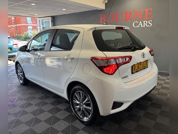 Used Toyota Yaris 2017 for sale - 79089719: Photo