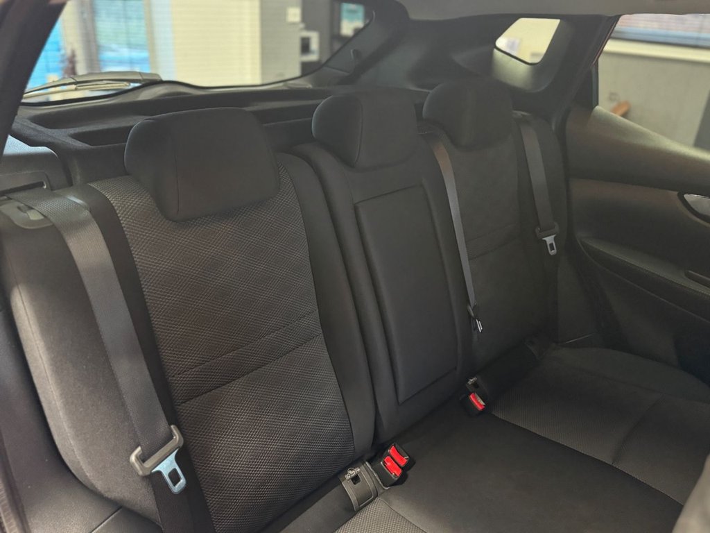 Used Nissan Qashqai 2015 for sale - 76333992: Photo 12
