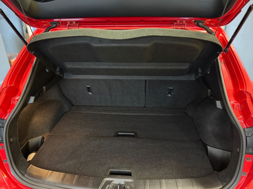 Used Nissan Qashqai 2015 for sale - 76333992: Photo 15