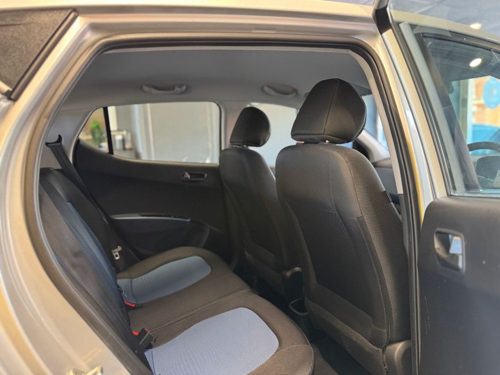 Used Hyundai i10 2016 for sale - 76106026: Photo 11