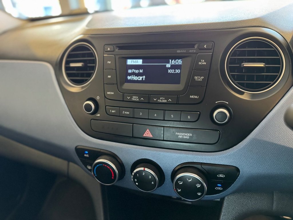 Used Hyundai i10 2016 for sale - 76106026: Photo 19