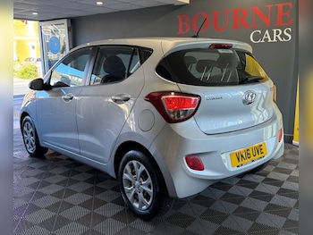 Used Hyundai i10 2016 for sale - 76106026: Photo 4