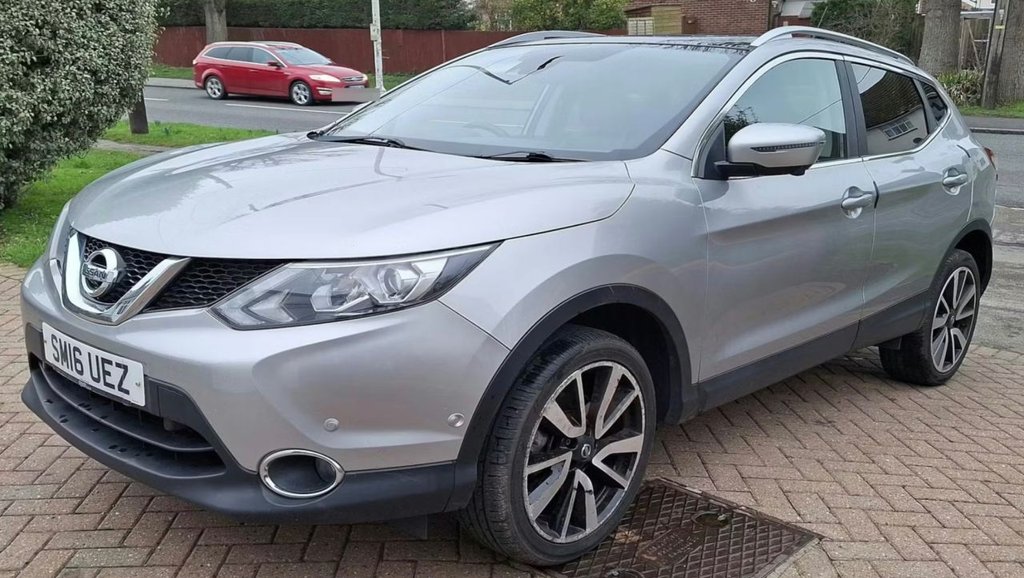Used Nissan Qashqai 2016 for sale - 77680667: Photo 3
