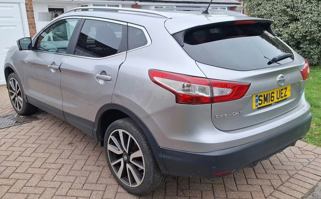 Used Nissan Qashqai 2016 for sale - 77680667: Photo 4