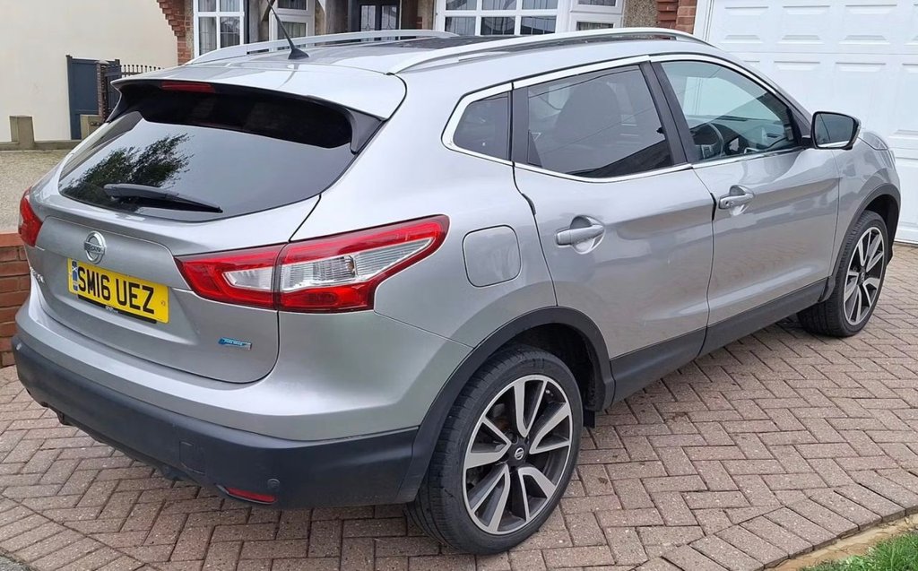 Used Nissan Qashqai 2016 for sale - 77680667: Photo 5