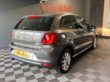 Used Volkswagen Polo 2016 for sale - 78887732: Photo
