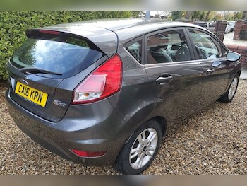 Used Ford Fiesta 2016 for sale - 76535763: Photo