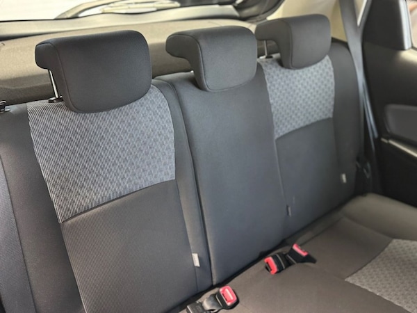 Used Toyota Yaris 2015 for sale - 76210793: Photo 12