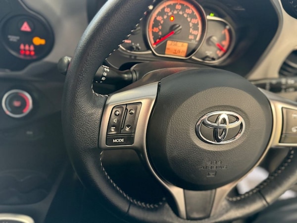 Used Toyota Yaris 2015 for sale - 76210793: Photo 19