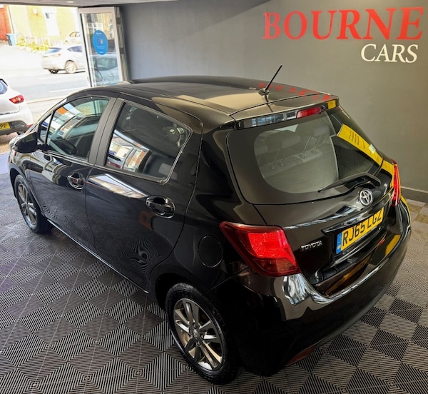 Used Toyota Yaris 2015 for sale - 76210793: Photo 29