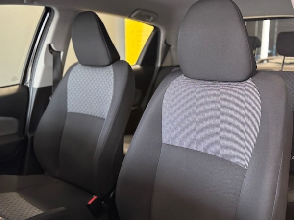Used Toyota Yaris 2015 for sale - 76210793: Photo 8